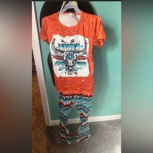 Boutique western outfit wide leg pants 8/